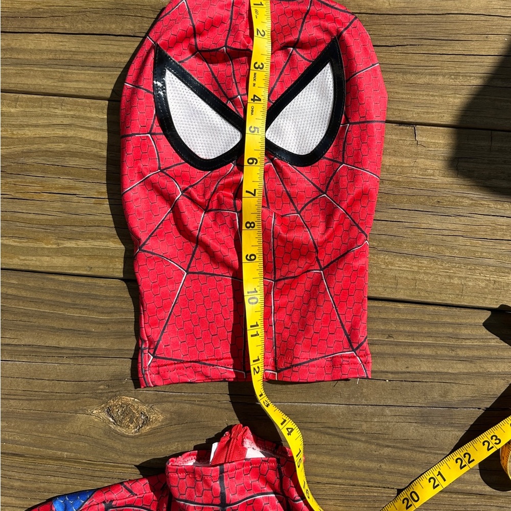 Kids Spider-Man costume, size 5/6 - Picture 8 of 9